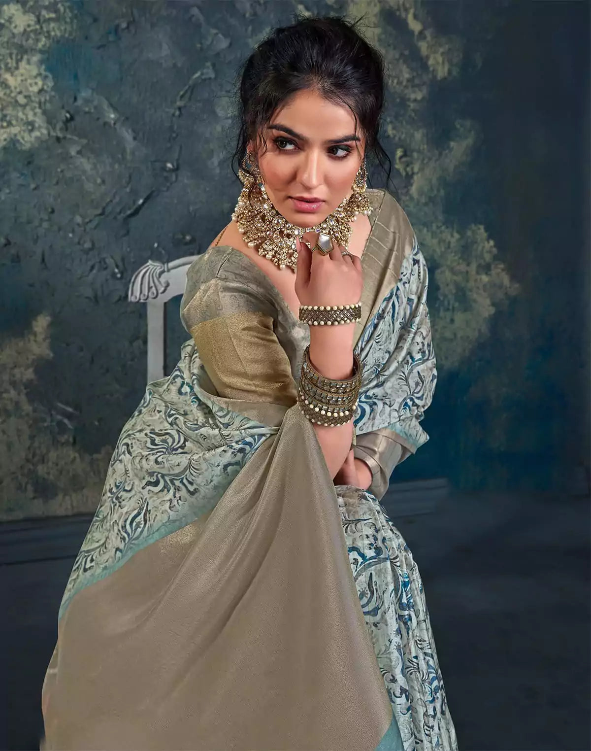Image of Cream Floral Print Jute Saree with Contrast Border