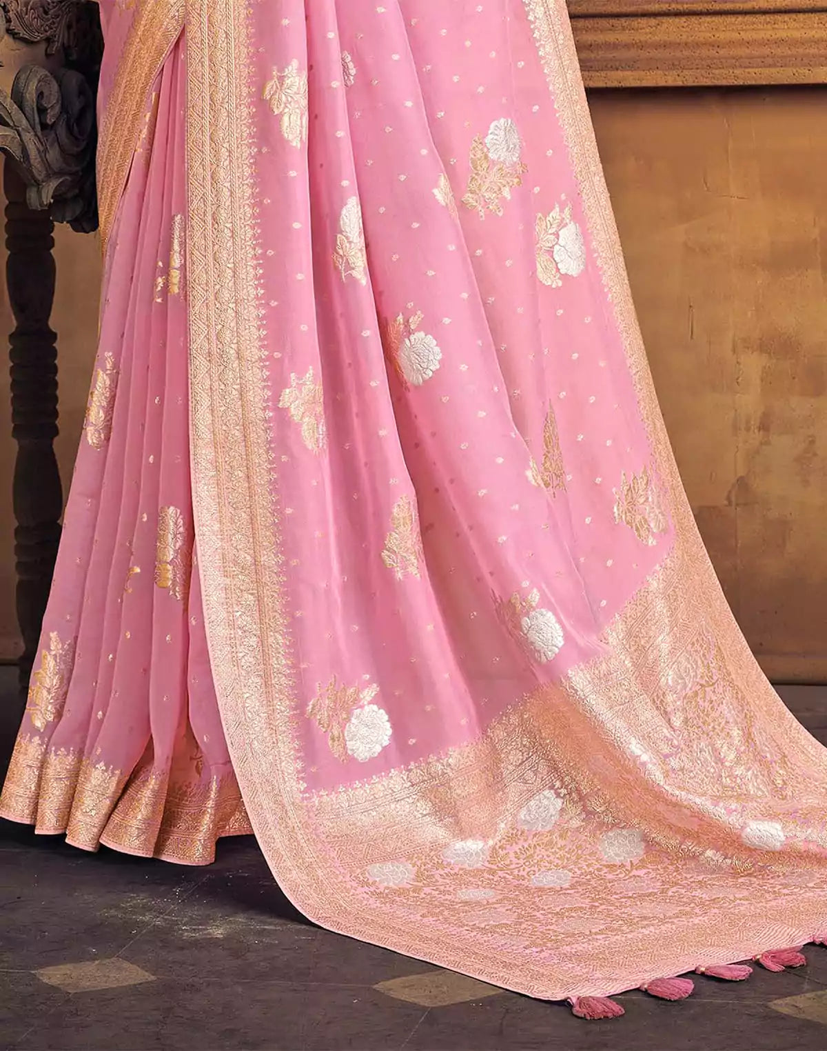 Image of Pink Coloured Banaras in Dola Silk Saree