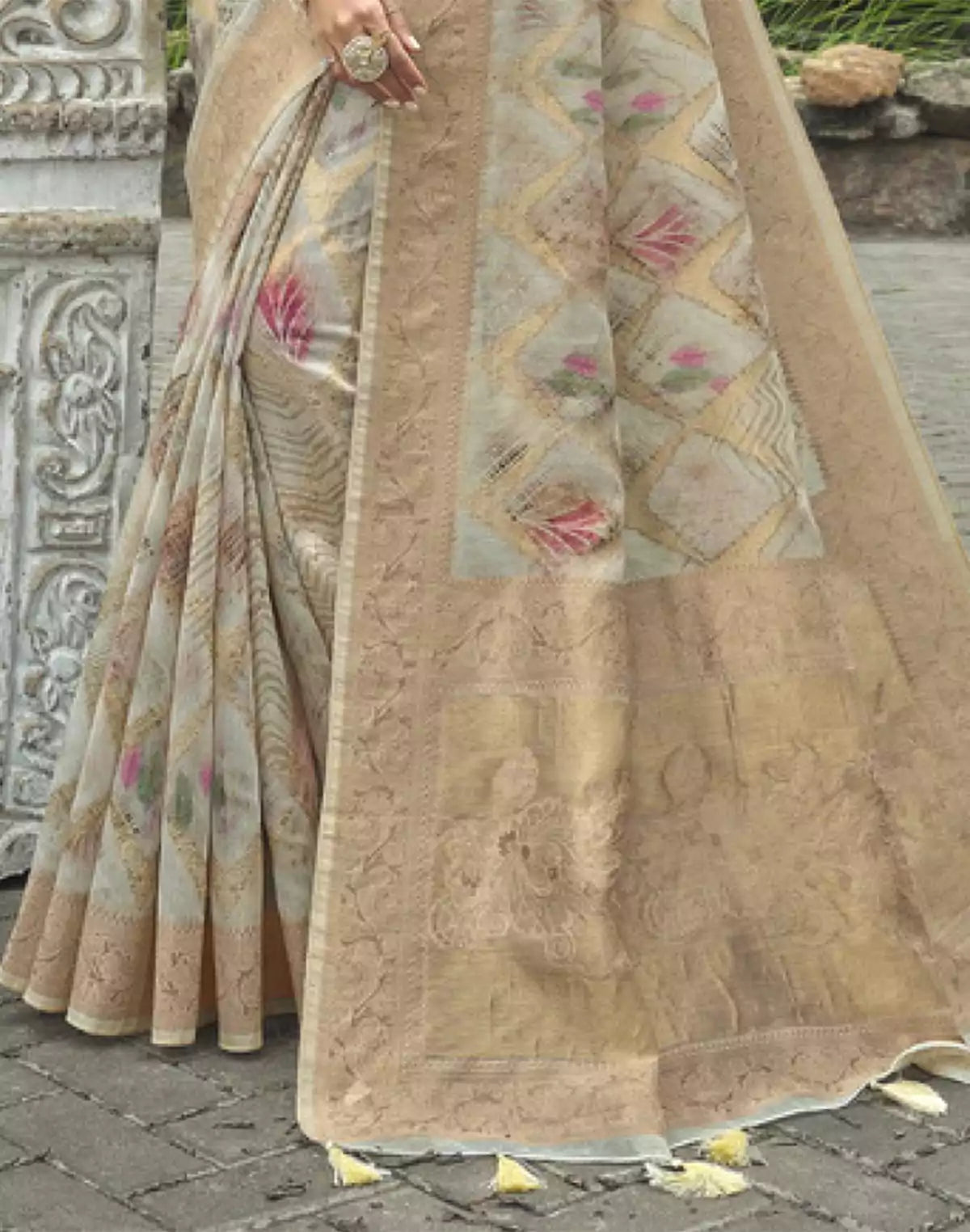 Image of Light Grey Floral Weaving Fancy Jute Saree
