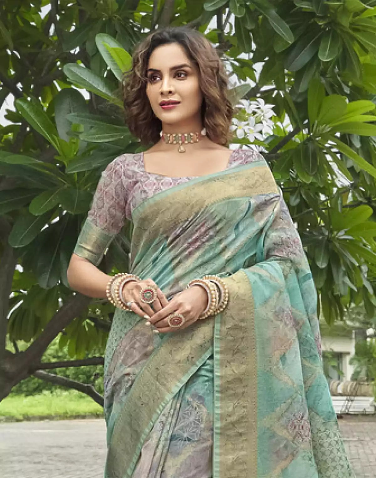 Image of Beautiful Pink Botanical Print Patola Designer Saree