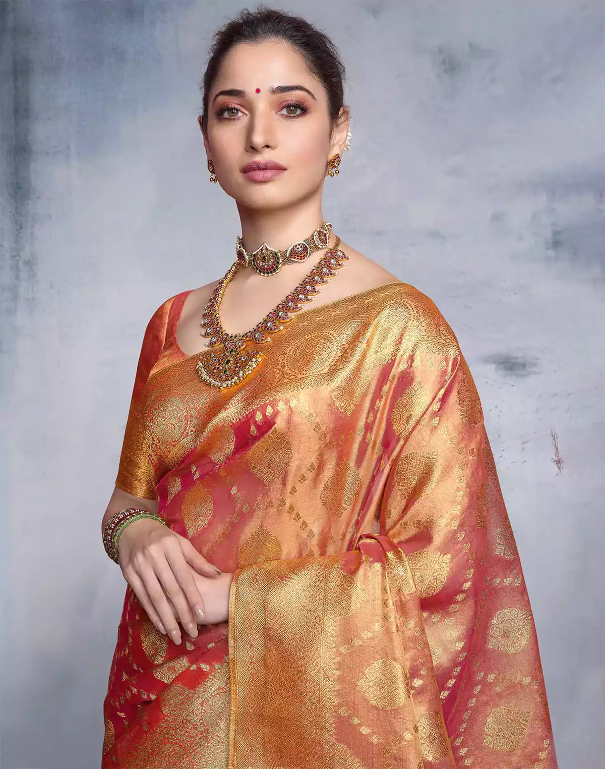 Image of Pink Coloured Floral Banaras Tissue Saree