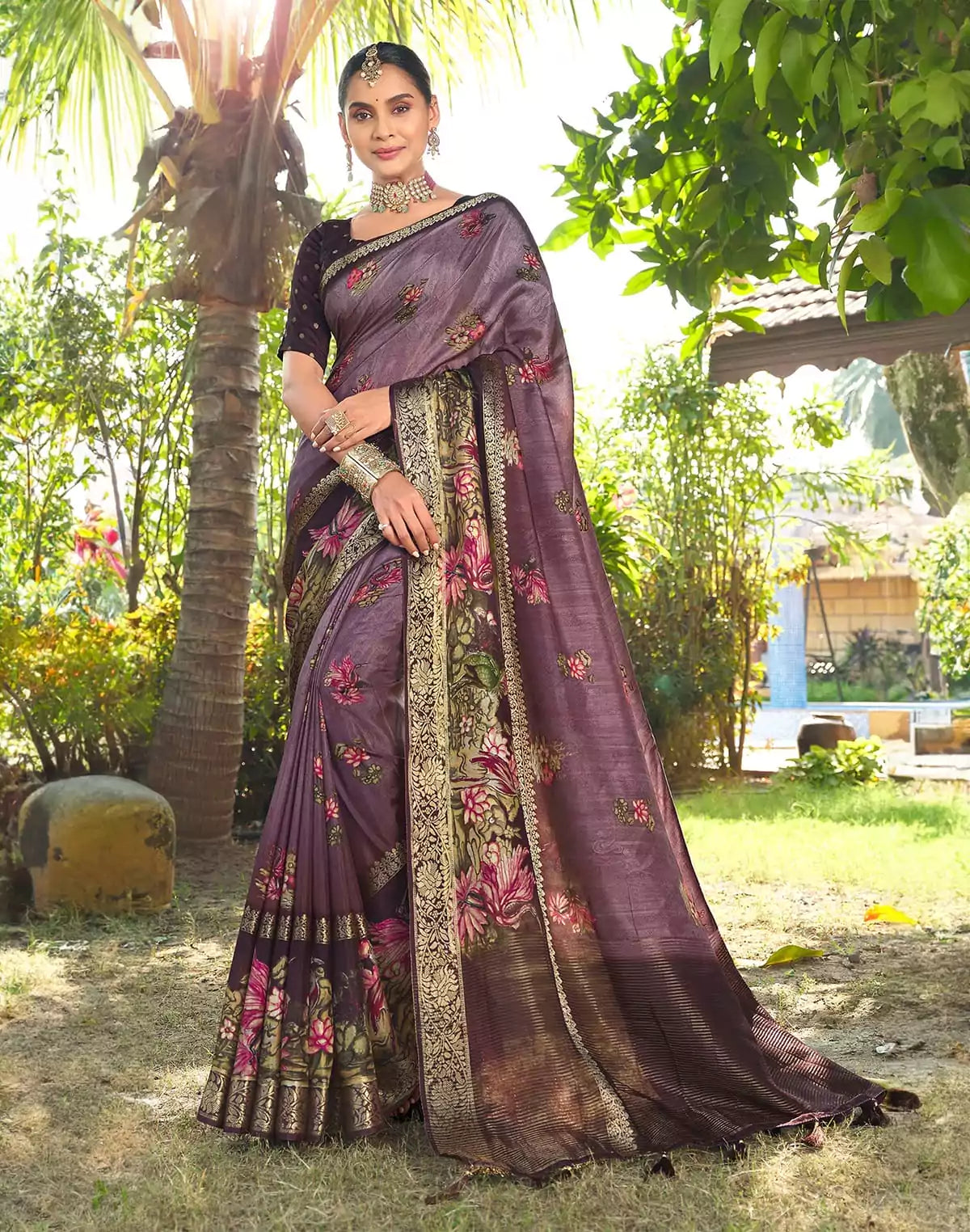 Image of Light Purple All over Floral bunches Dola Silk Saree