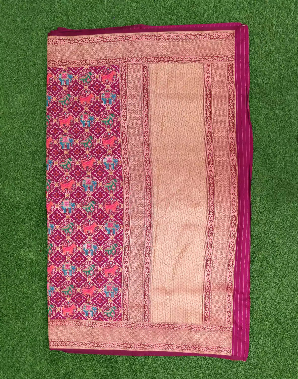 Image of Animal Zari weaving Banaras Fancy Saree