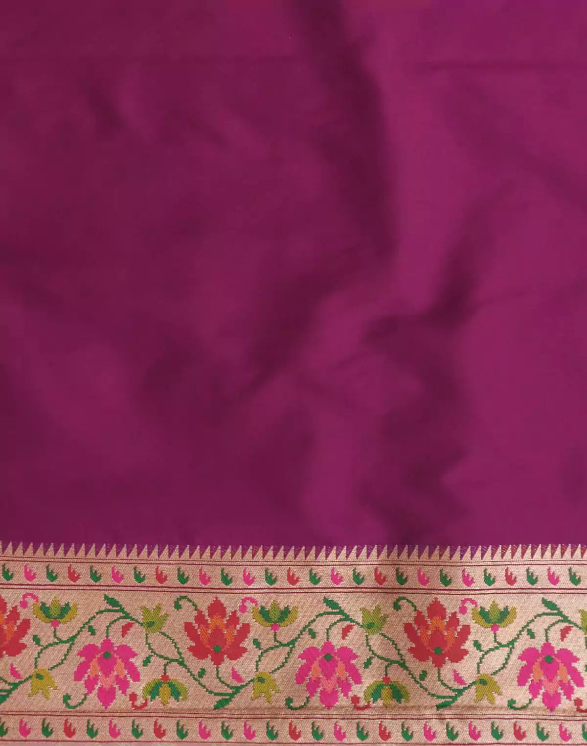 Image of All over Floral weaving Paithani Border Saree