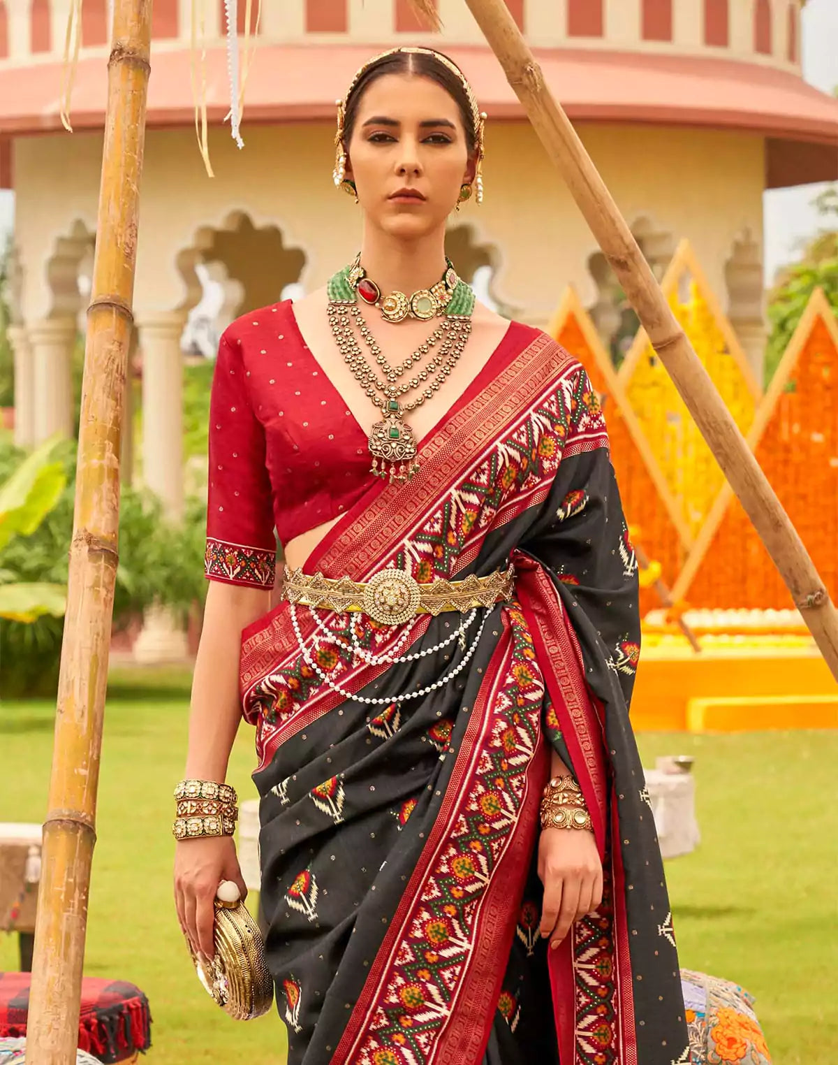 Image of Alluring Black Patola Silk Floral Print Saree