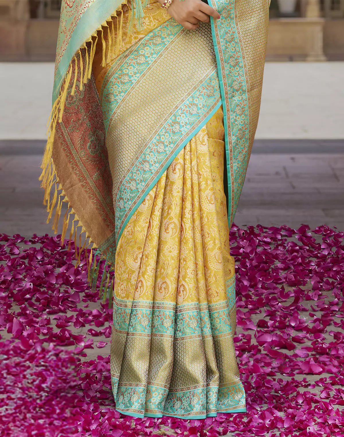 Image of Yellow Ethnic Motifs Kanchipuram Pure Silk Saree With Contrast Skut Border - South India Shopping Mall
