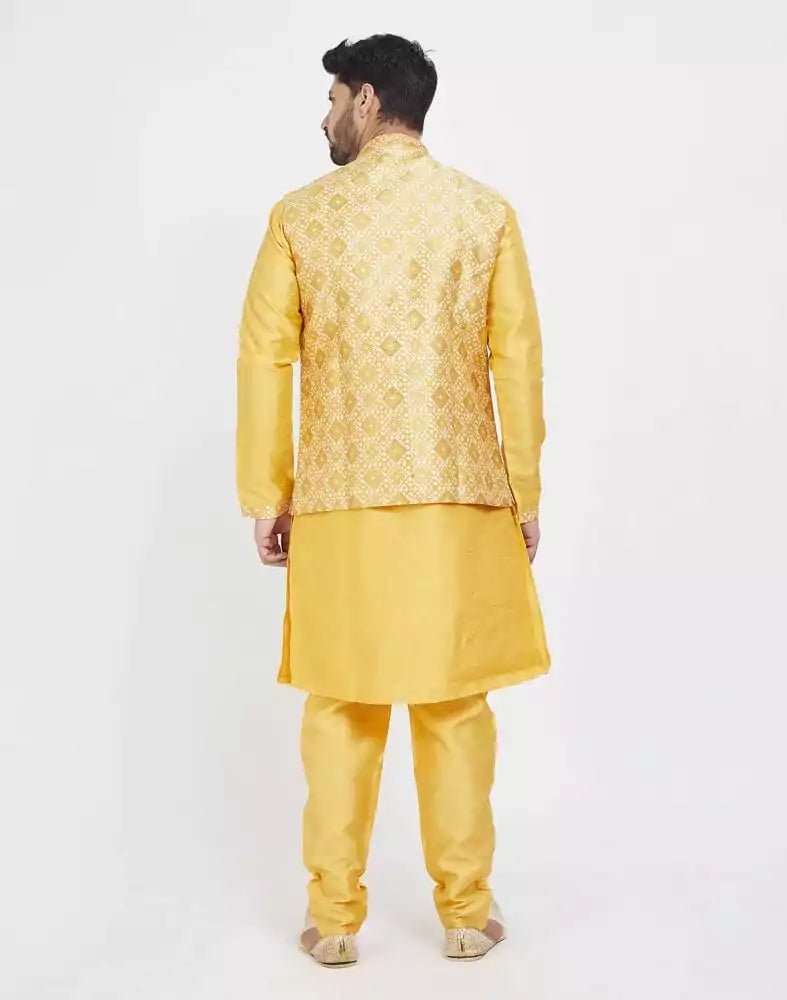 Image of Yellow Self Highlighted Design Kurta Set - South India Shopping Mall